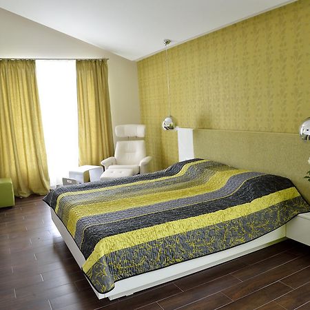 Glicinia Hotel Golden Sands Bilik gambar