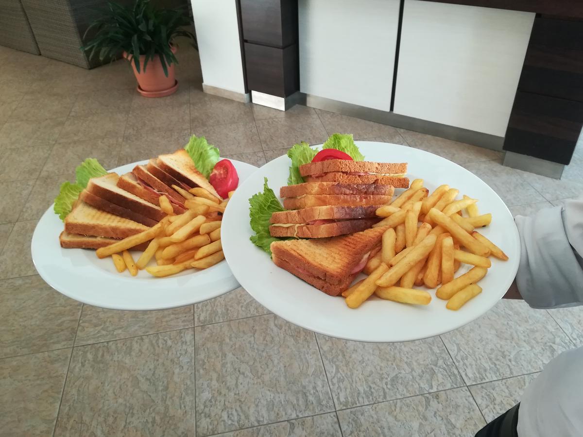 Glicinia Hotel Golden Sands Luaran gambar