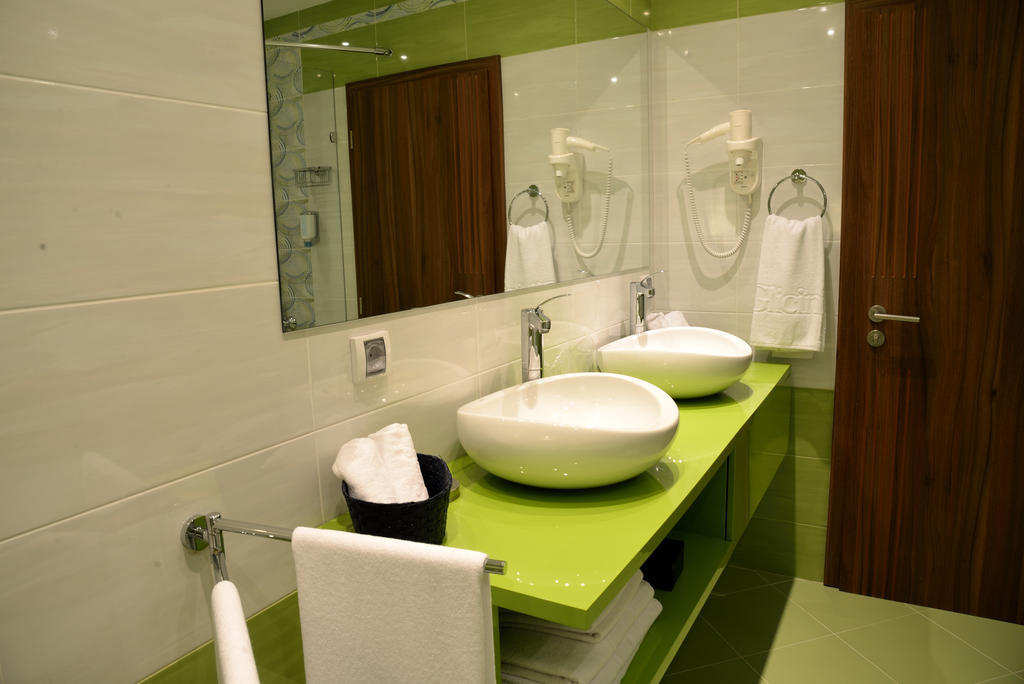 Glicinia Hotel Golden Sands Bilik gambar