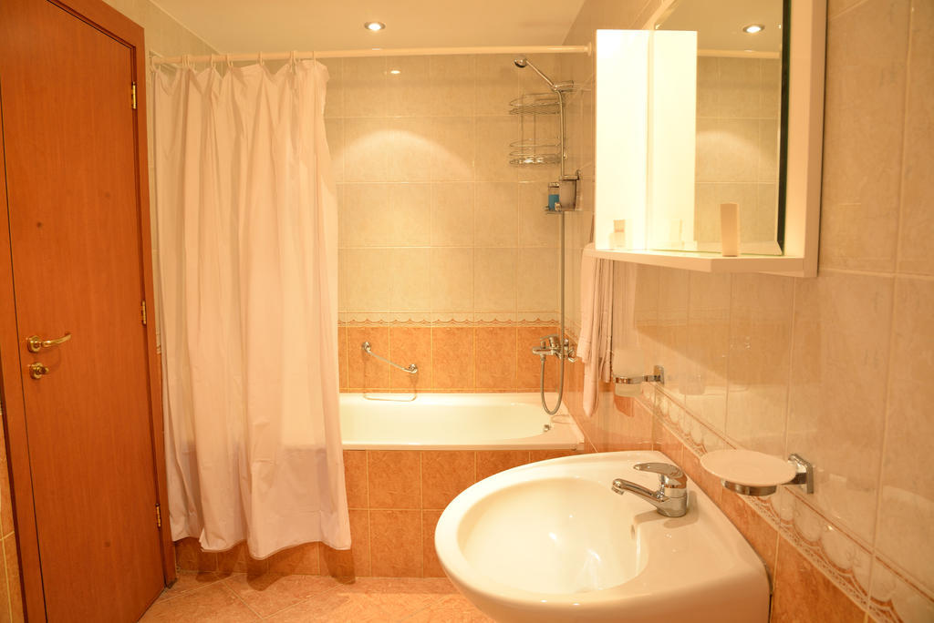 Glicinia Hotel Golden Sands Luaran gambar